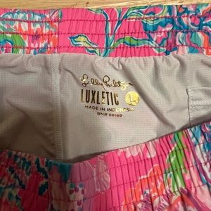 Lilly Pulitzer Luxletic Ocean Trail Shorts size L